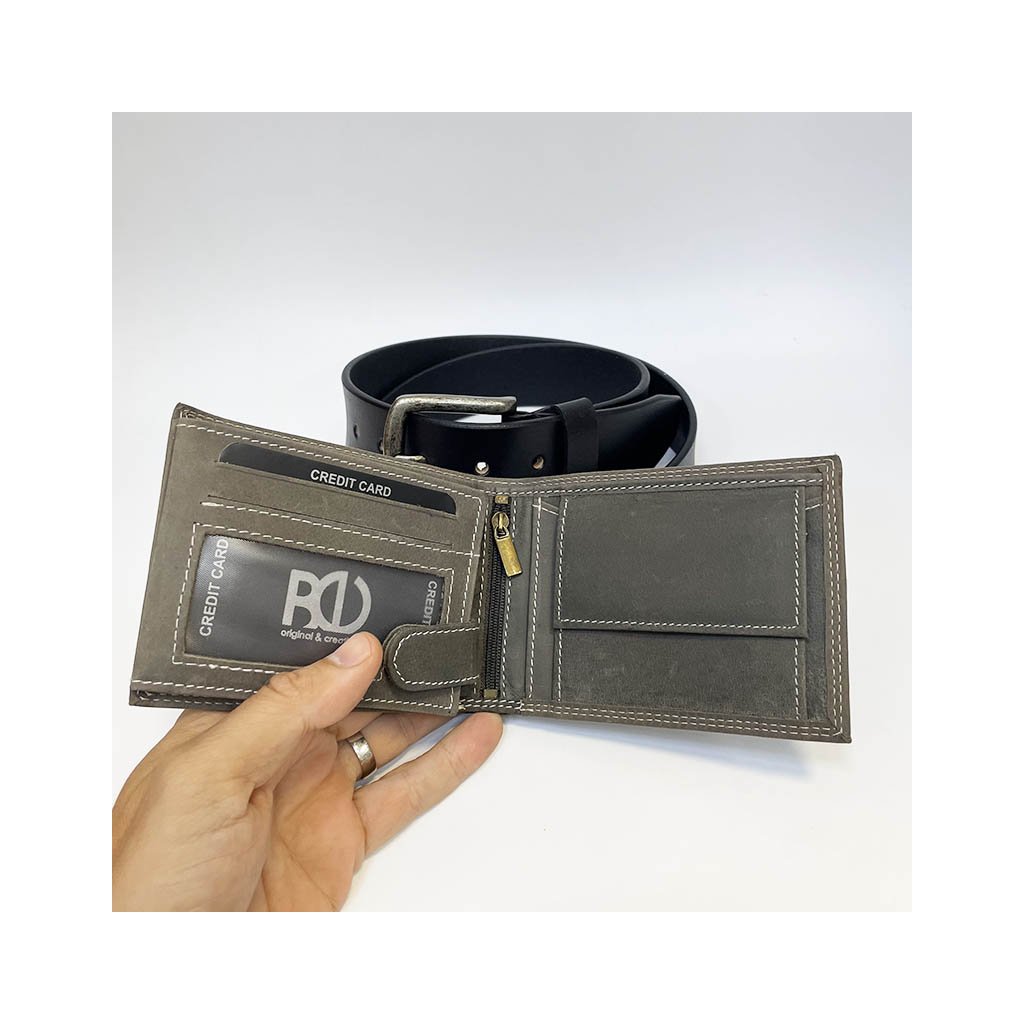 Kožená peněženka bez zapínání + kožený pásek s ražbou vlastního monogramu (ZDARMA)